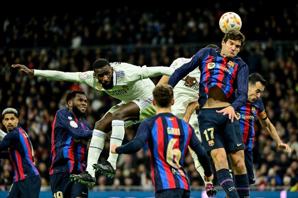 国米官方：阿切尔比右大腿股二头肌拉伤，据悉将缺席一个月