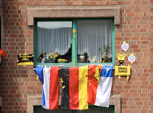 特别是在利 特别是在利